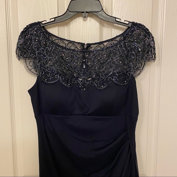 XSCAPE Beaded-Detail Sheer embellished neckline Jersey Knit Gown in Navy Size 8 - Picture 5 of 12